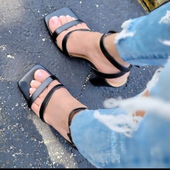 Womens Triple Straps Chunky Heels Sandals Black Color - Picture 3 of 5